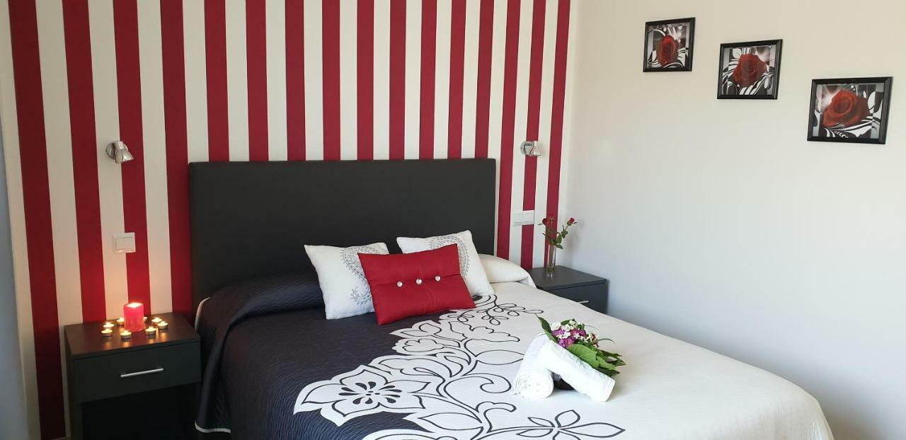 Apartamentos La Pradera De Isla Plana Exteriör bild