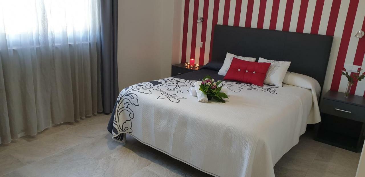 Apartamentos La Pradera De Isla Plana Exteriör bild