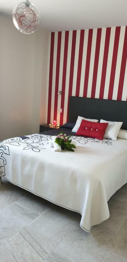 Apartamentos La Pradera De Isla Plana Exteriör bild