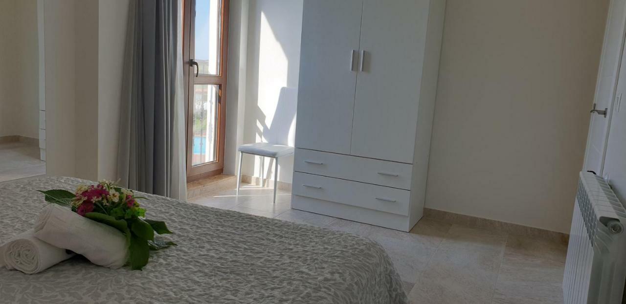 Apartamentos La Pradera De Isla Plana Exteriör bild