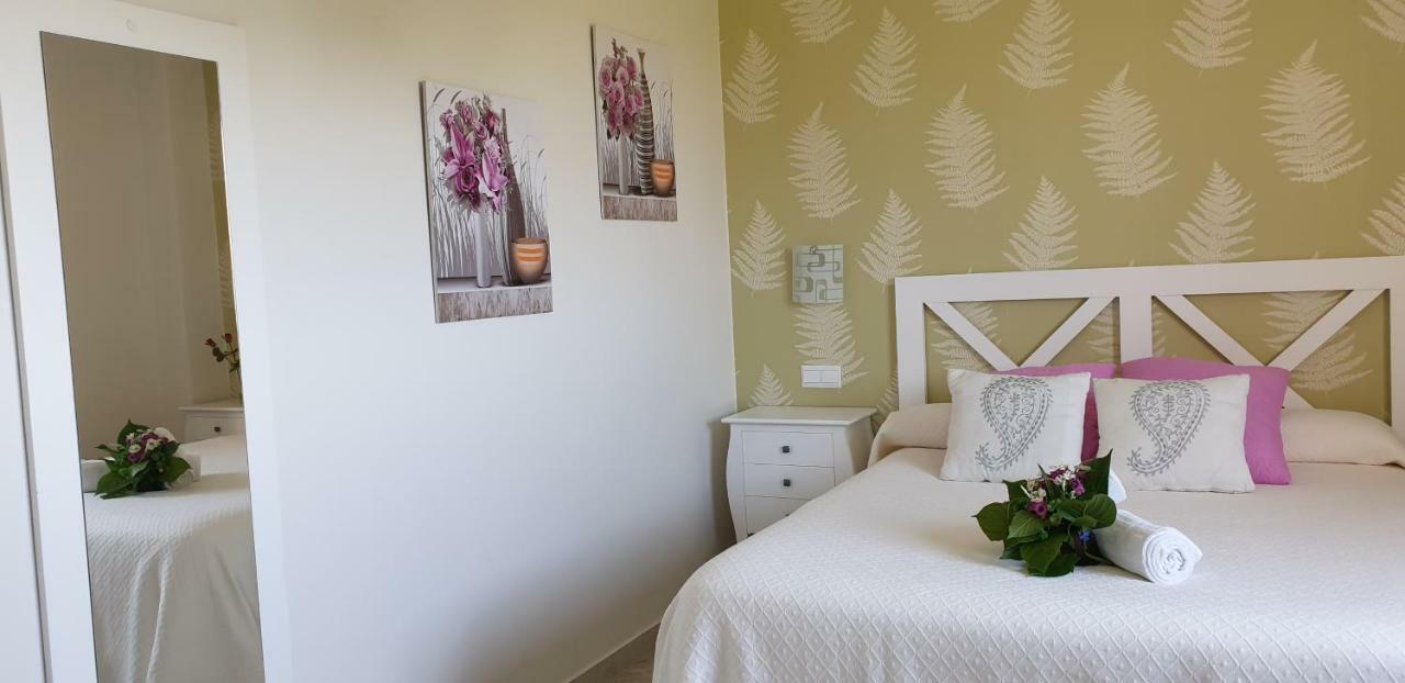 Apartamentos La Pradera De Isla Plana Exteriör bild